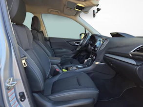 https://vehicle.imgix.net/4438946/936385ab-3c94-4910-8bdb-04e801ba71fa.jpg