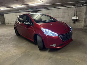 PEUGEOT 208 1.6 Turbo GTi