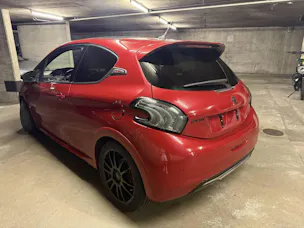 PEUGEOT 208 1.6 Turbo GTi