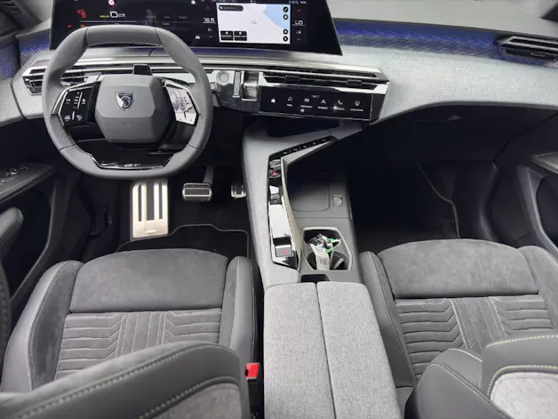 PEUGEOT 3008 long range e-GT Exclusive