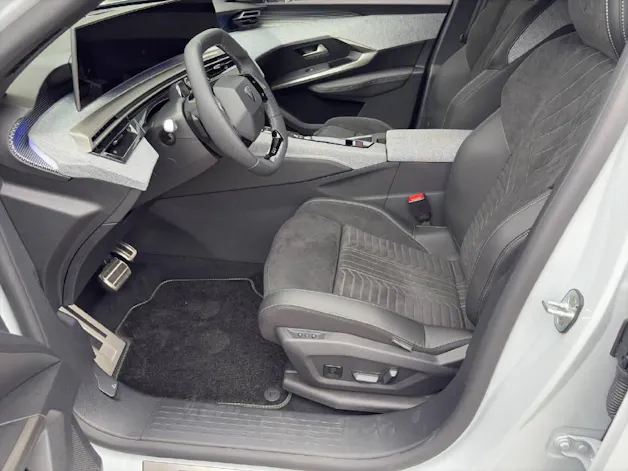 PEUGEOT 3008 long range e-GT Exclusive