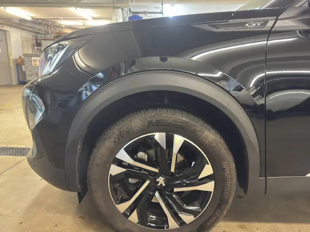 PEUGEOT 2008 1.2 PureTech 130 GT