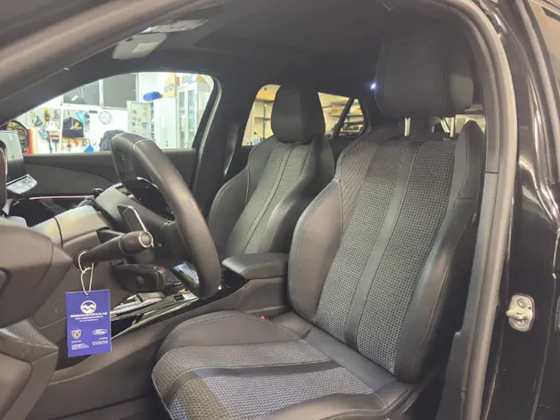 PEUGEOT 2008 1.2 PureTech 130 GT