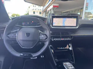 PEUGEOT 208 1.2 Hybrid 145 GT Exclusive