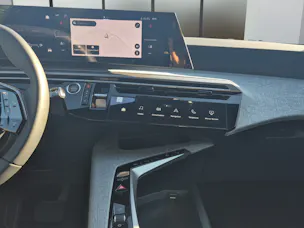 PEUGEOT 5008 1.2 Hybrid Business