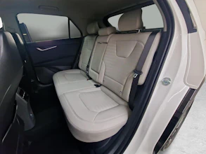 https://vehicle.imgix.net/4439043/8986fb46-38ab-43df-8079-aaf26435c686.jpg