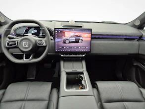 https://vehicle.imgix.net/4439106/f5187b21-3190-449d-9420-fd3b29f9d7d6.jpg