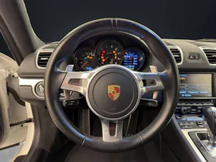 PORSCHE Cayman