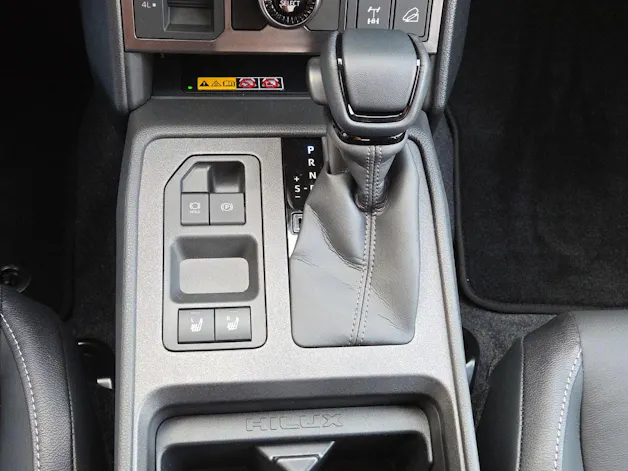 Toyota Hilux Double Cab.-Pick-up 2.8 D-4D MHEV 204 Style
