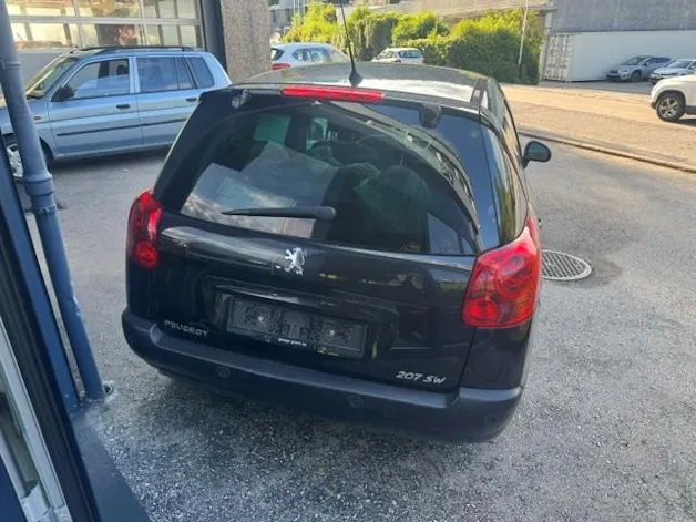 PEUGEOT 207 SW 1.6 16V Sport