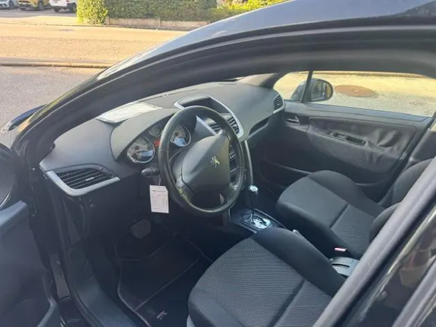 PEUGEOT 207 SW 1.6 16V Sport