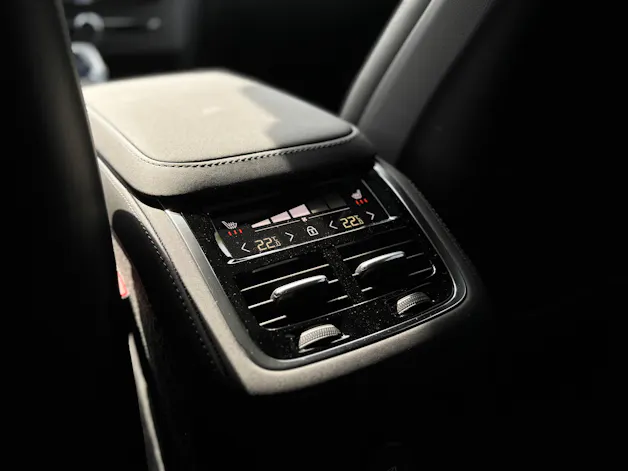 VOLVO XC90 2.0 T8 TE Black Edition eAWD