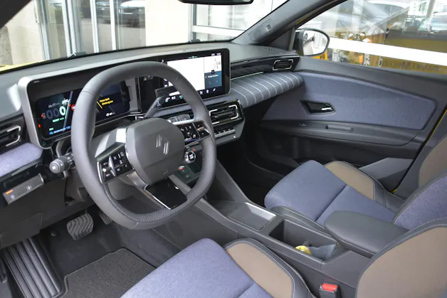 RENAULT R5 E-Tech Comfort Range techno