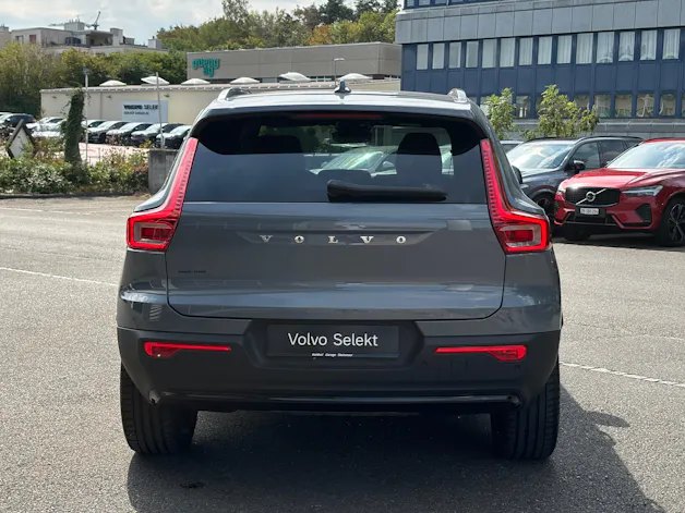 VOLVO XC40 2.0 B5 MH Ultimate Dark AWD