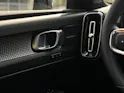 VOLVO XC40 2.0 B5 MH Ultimate Dark AWD