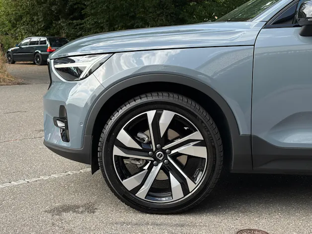 VOLVO XC40 2.0 B5 MH Ultimate Dark AWD