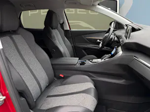 PEUGEOT 3008 1.2 PureTech Allure