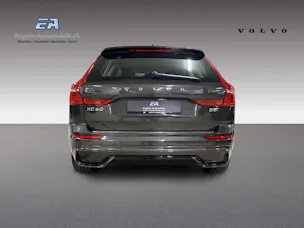 VOLVO XC60 2.0 B5 MH Plus Dark AWD