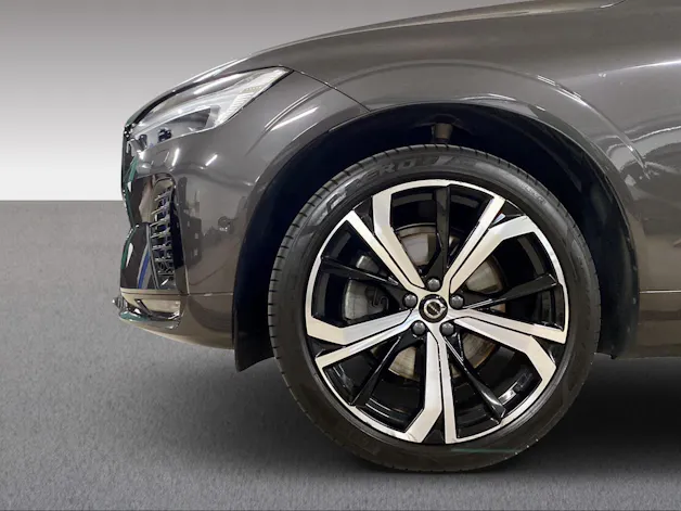 VOLVO XC60 2.0 B5 MH Plus Dark AWD