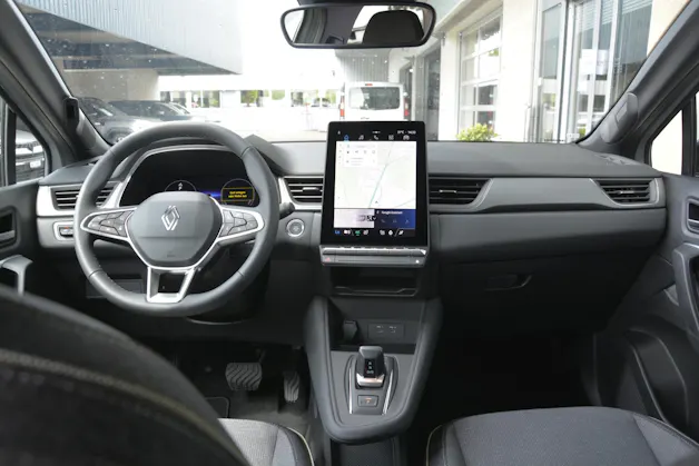 RENAULT Captur 1.8 E-Tech techno