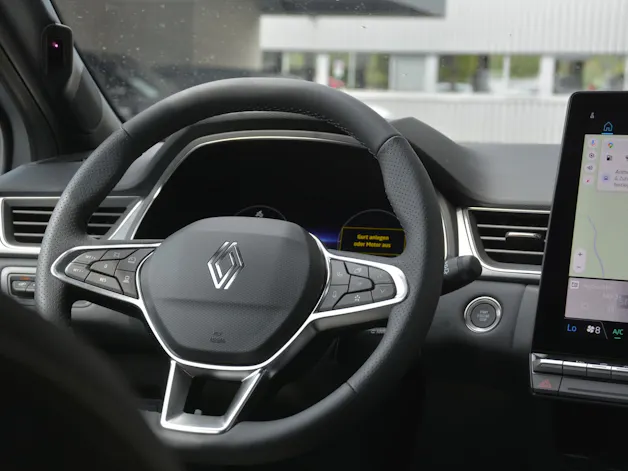 RENAULT Captur 1.8 E-Tech techno