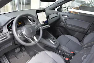 RENAULT Captur 1.8 E-Tech techno