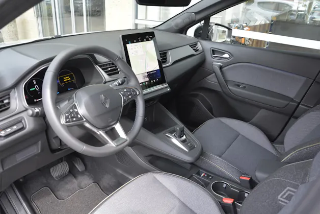 RENAULT Captur 1.8 E-Tech techno
