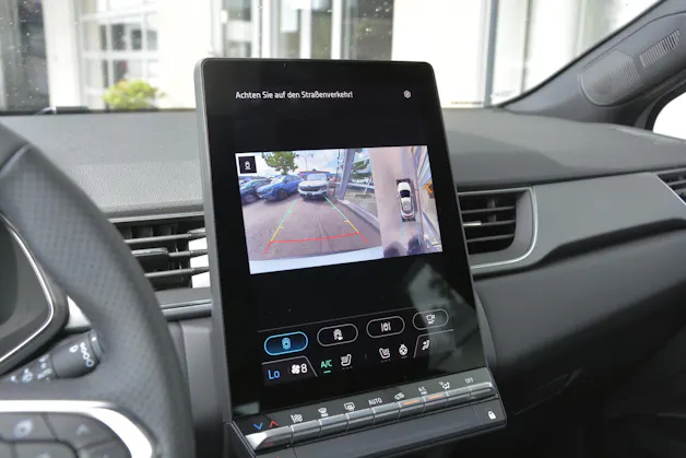 RENAULT Captur 1.8 E-Tech techno