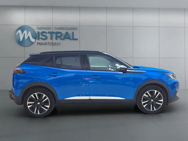 PEUGEOT 2008 e-GT