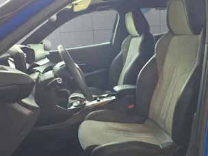 PEUGEOT 2008 e-GT