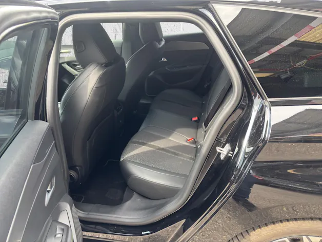 PEUGEOT 308 SW 1.2 Hybrid GT