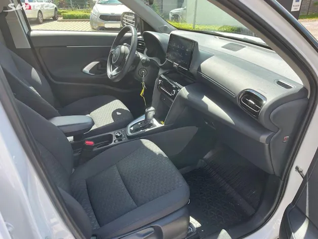 Toyota Yaris Cross 1.5 VVT-i HSD Comfort AWD-i
