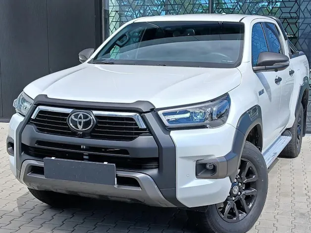 Toyota Hilux Double Cab.-Pick-up 2.8 D-4D MHEV 204 Invincible