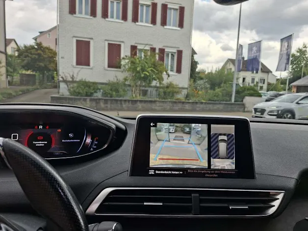 PEUGEOT 5008 2.0 BlueHDi 180 GT