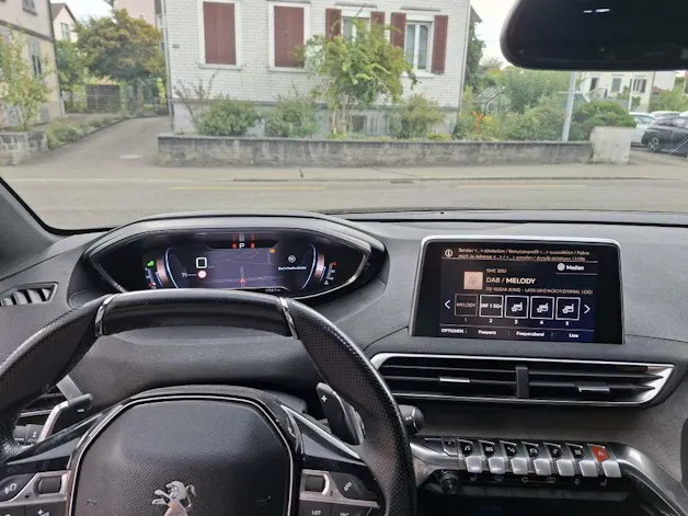 PEUGEOT 5008 2.0 BlueHDi 180 GT