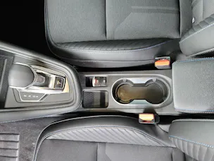 RENAULT Captur 1.3 TCe 160 esprit Alpine EDC