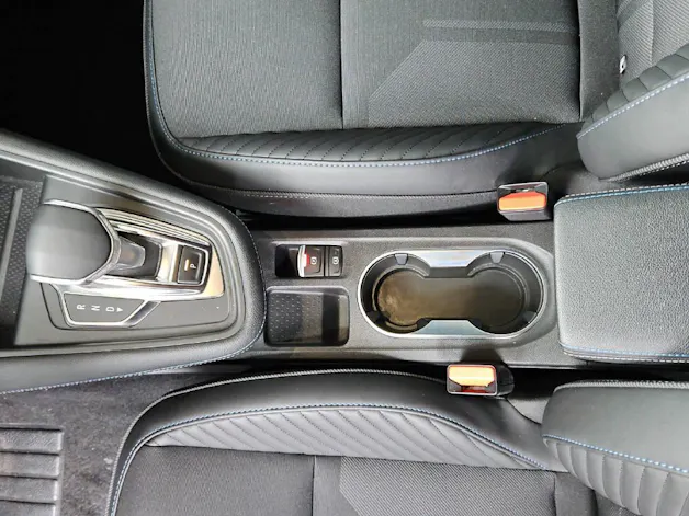 RENAULT Captur 1.3 TCe 160 esprit Alpine EDC