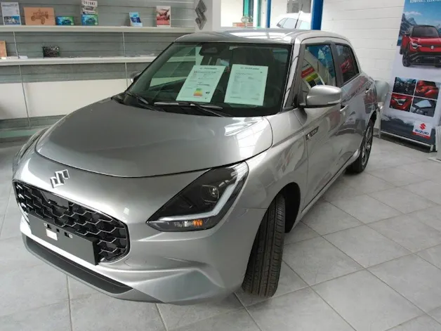 Suzuki Swift 1.2 Sakura Top Hybrid 4x4
