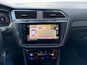 https://vehicle.imgix.net/4439513/c9b4b58d-a86c-459a-a23e-47c7f2b0819a.jpg