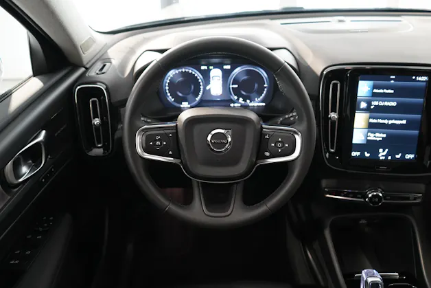 VOLVO XC40 1.5 T5 PiH Ultimate Dark