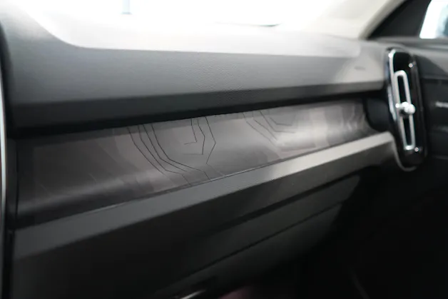 VOLVO XC40 1.5 T5 PiH Ultimate Dark