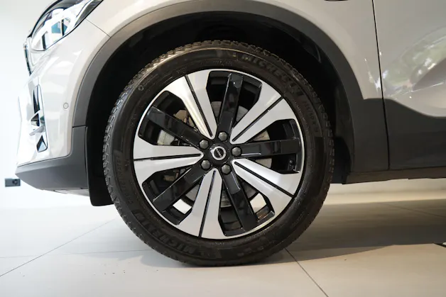 VOLVO XC40 1.5 T5 PiH Ultimate Dark