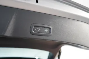 VOLVO XC40 1.5 T5 PiH Ultimate Dark