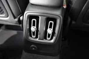 VOLVO XC40 1.5 T5 PiH Ultimate Dark