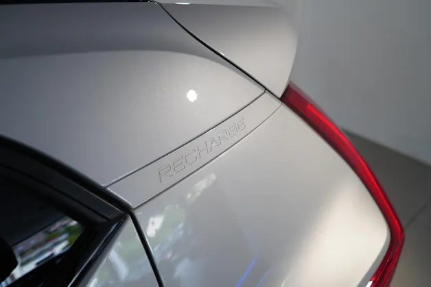 VOLVO XC40 1.5 T5 PiH Ultimate Dark