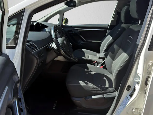 Toyota Verso 1.8 VVT-i Trend MiD 7P