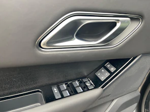 Fahrzeugbild LAND ROVER Range Rover Velar 2.0 P400e Autobiography