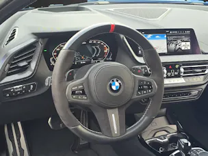 BMW M135i xDrive ** Frisch ab MFK & 12 Monate GARANTIE **