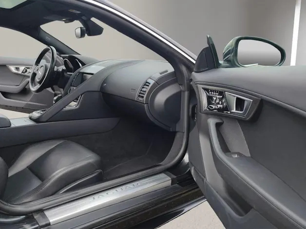 Jaguar F-Type Coupé 3.0 V6