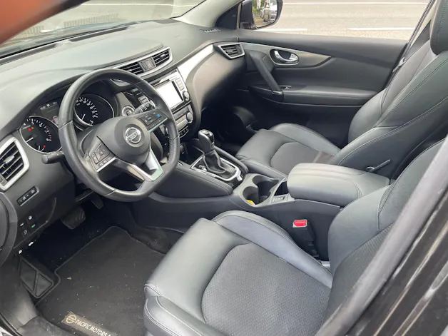 NISSAN Qashqai 1.3 DIG-T 160 Tekna